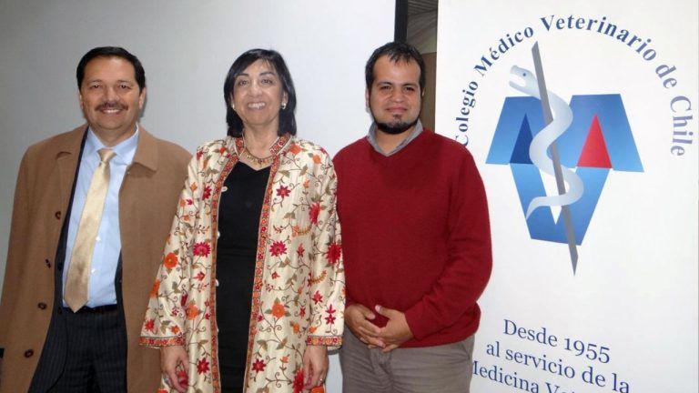 Charla de Dr. Ing. Patricio Basso en ceremonia de 60 años del Colegio Médico Veterinario en línea con Decálogo de calidad de la Educación